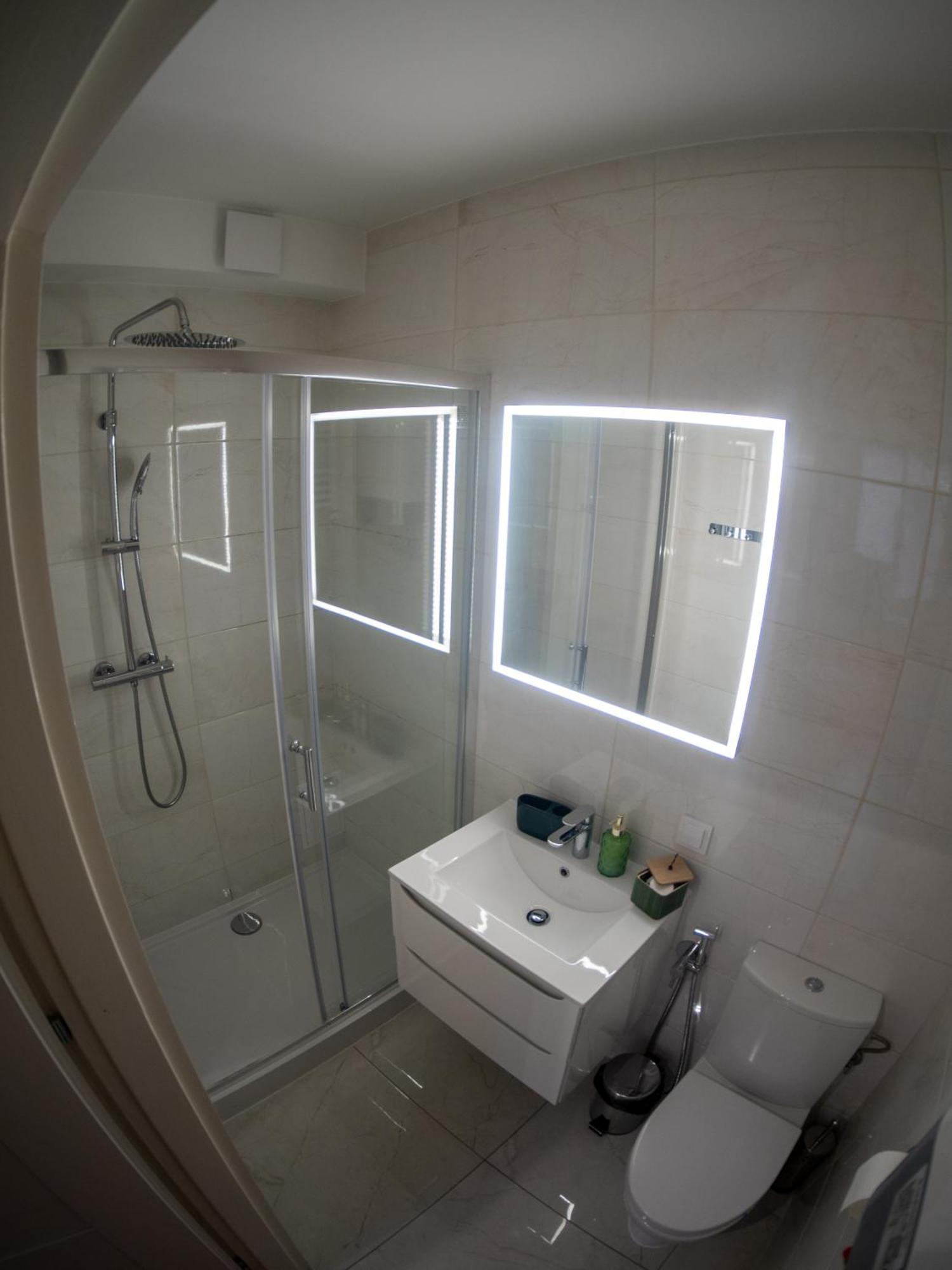 Apartament Classic Comfort Aleja Nmp 8 - Free Parking Częstochowa Eksteriør bilde