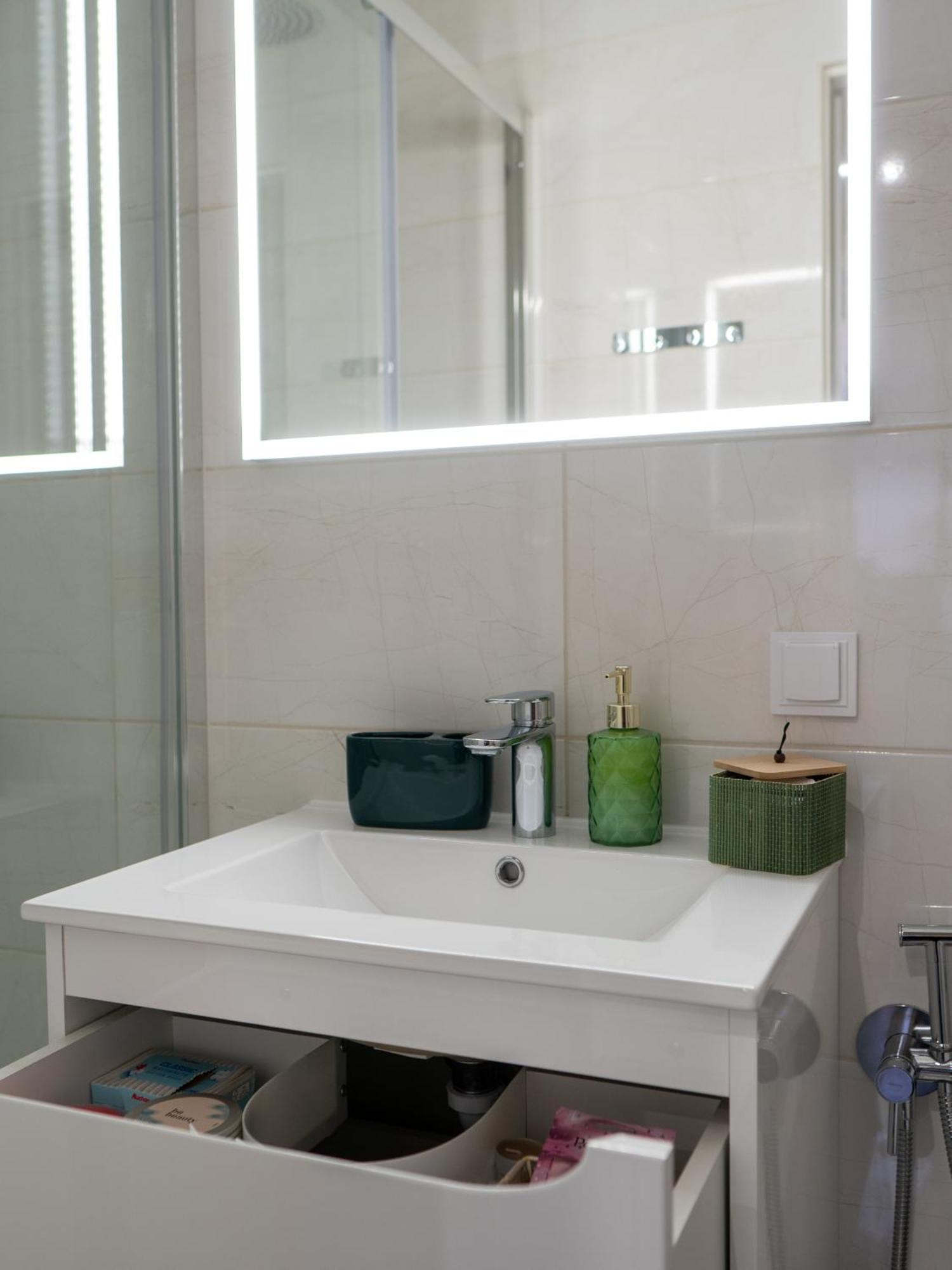 Apartament Classic Comfort Aleja Nmp 8 - Free Parking Częstochowa Eksteriør bilde
